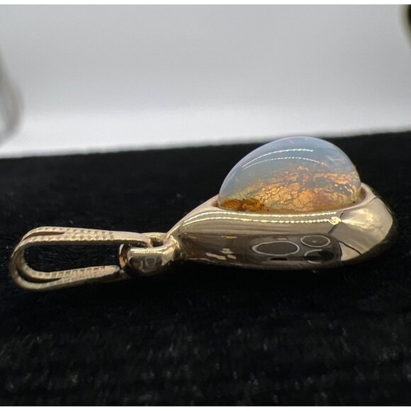 Vintage Sarah Gold Opalescent Teardrop Pendant Elegant Jewelry Accessory - Picture 6 of 6